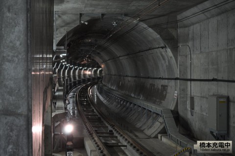 国領駅 シールドトンネル入口