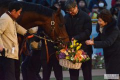 中山競馬場 モーリス引退式